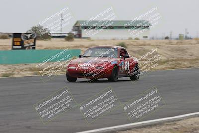 media/Jun-01-2025-CalClub SCCA (Sun) [[eae223c5dd]]/Group 5/Race (Front Straight)/